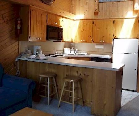 High Village Breezy Point 外观 照片